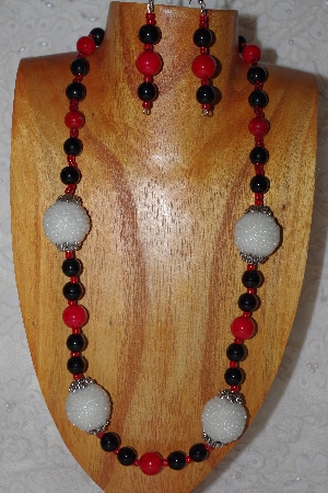 +MBAAC #02-9888  "Pearl White Seed Bead Cluster Beads, Red & Black Bead Necklace & Earring Set"