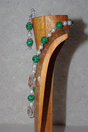 +MBAAC #03-0202  "One OF A Kind Green,White & Clear Bead Necklace & Earring Set"