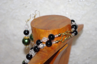 +MBADS #001-0388  "Green, Black & Clear Glass Bead Necklace & Earring Set"