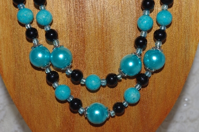 +MBADS #04-763  "Blue & Black Bead Necklace & Earring Set"