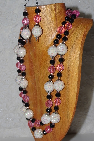 +MBADS #04-785  "Pink, White & Black Bead Necklace & Earring Set"