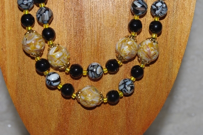 +MBADS #04-878  "Yellow & Black Bead Necklace & Earring Set"