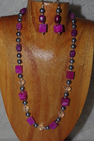 +MBADS #04-967  "Pink, Clear & Grey Bead Necklace & Earring Set"