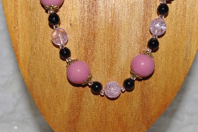 +MBADS #04-1016  "Pink & Black Bead Necklace & Earring Set"