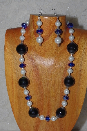 +MBADS #04-994  "Blue & White Bead Necklace & Earring Set"