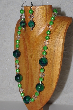 +MBASS #0003-237  "Green & Clear Bead Necklace & Earring Set"