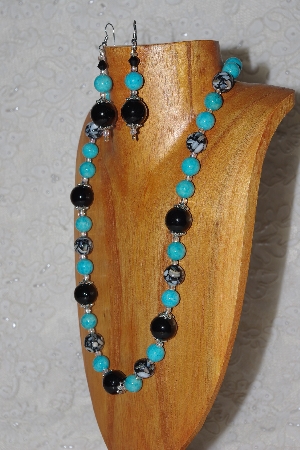 +MBASS #0003-0154  "Blue & Black Bead Necklace & Earring Set"