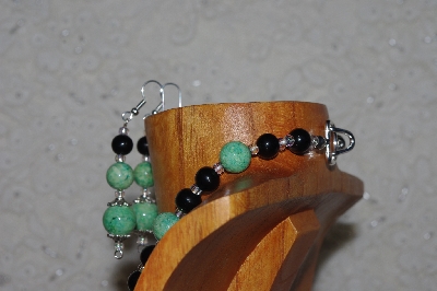 +MBASS #0003-0048  "Green & Black Bead Necklace & Earring Set"