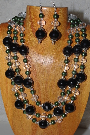+MBAMG #100-0143  "Black , Green & Clear Bead Necklace & Earring Set"