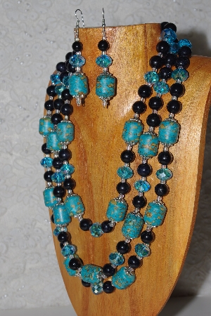 +MBAMG #100-0378  Blue & Black Bead Necklace & Earring Set"