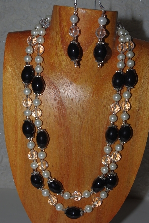 +MBAMG #100-0343  "Black,Clear & White Bead Necklace & Earring Set"