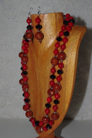 +MBAMG #100-0323  "Red & Black Bead Necklace & Earring Set"
