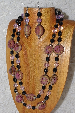 +MBAHB #033-0028  "Pink Porcelain & Mixed Bead Necklace & Earring Set"