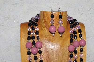 +MBAHB #033-0119  "Pink Porcelain & Mixed Bead Necklace & Earring Set"