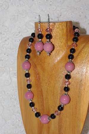 +MBAHB #033-313  "Pink Porcelain & Mixed Bead Necklace & Earring Set"
