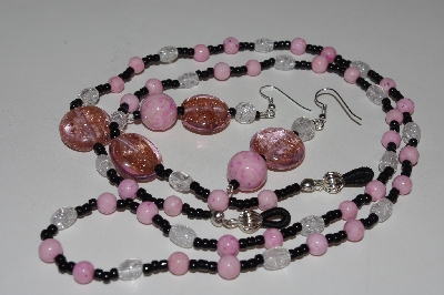 +MBAEG #001-0001  "Black, Clear & Pink Beads"