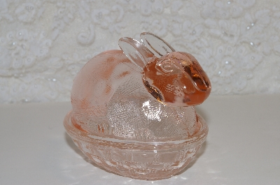 +MBAHB #0025-0006  "Pink Glass Rabbit Dish"