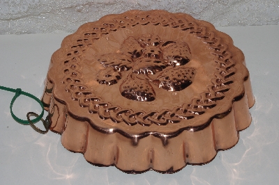 +MBAMG #S99-0105  "Vintage Copper Strawberry Mold"
