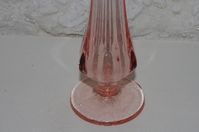 +MBAMG #108-0064  "Vintage Pink Glass Bud Vase"