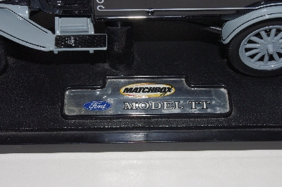 +MBACF #999-0024  "Matchbox  2001 1/24 Scale 1925 Ford TT Panel Van" 