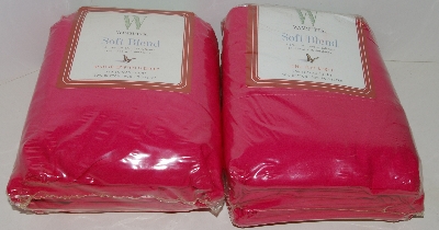 +MBAJ #502-0109  "Wamsutta 4 Piece Fuchsia King Sheet Set" 