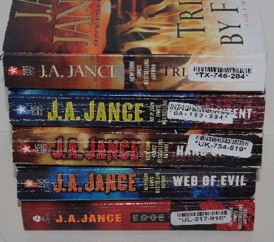 +Lamps II #0004 "Set Of 15 J.A. Jance Paperbacks "Ali Reynolds" Series