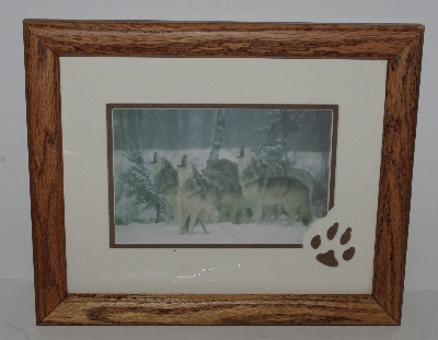 +MBA #W1313-143   "Oak Framed Howling Wolves Photo"