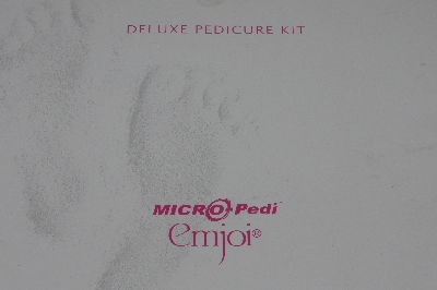 +MBA #EMJOI "Pink Emjoi Delux Pedicure Kit"