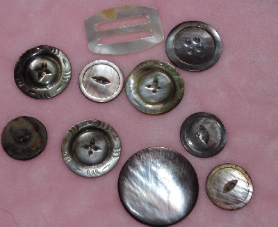 MBA #1616-0055  "Vintage Lot Of 10 Shell Buttons"