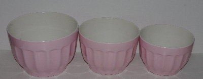 +MBA #2424-0167  "Set Of 3 Pink & White Nesting Mixing Bowls"