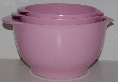 +MBA #2424-0079  "Set Of 3 Pink Nesting Plastic Mixing Bowls"