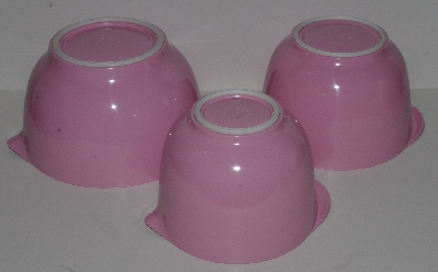 +MBA #2424-0079  "Set Of 3 Pink Nesting Plastic Mixing Bowls"