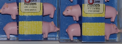 +MBA #2525-0007  " 2008 Set Of 8 Pink Pig Corn Holders"