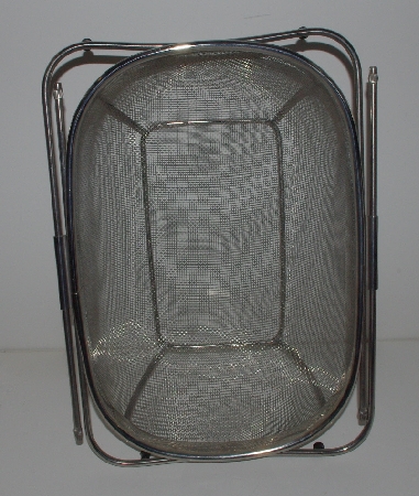 +MBA #2525-0176  "Stainless Steel Expandable Strainer Basket"