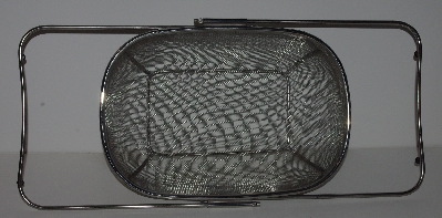 +MBA #2525-0176  "Stainless Steel Expandable Strainer Basket"