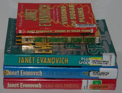 +MBA #2424-0006  "Set Of 5 Janet Evanovich Books"
