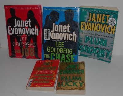 +MBA #2424-0006  "Set Of 5 Janet Evanovich Books"