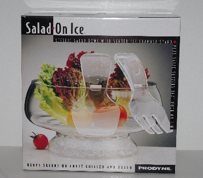 +MBA #2626-0137  "2002 Salad On Ice Salad Bowl With Vented Ice Chamber & Dome Lid""