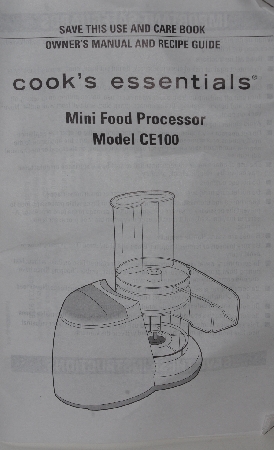 +MBA #2828-541   "2002 White Cooks Essentials Mini Food Processor & Slicer"