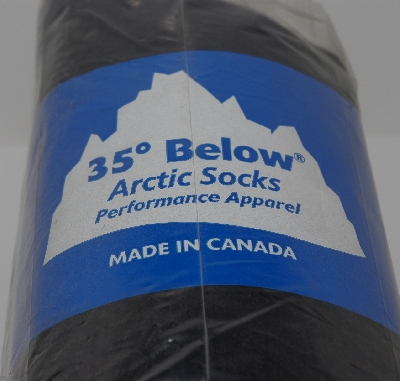 +MBA #2929-157    "3 Pairs Mens 35 Degrees Arctic Socks"