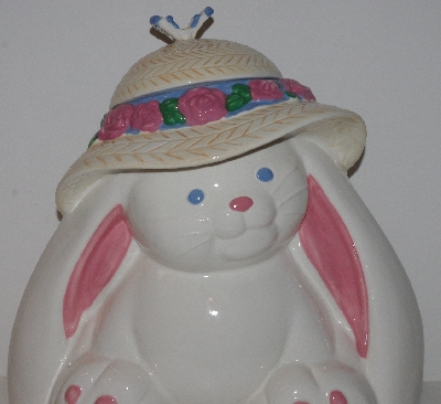 +MBA #3030-427    "1980's Treasure Craft Large Bunny Ceramic Cookie Jar"