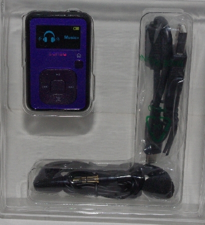 +MBA #3131-0029  "SanDisk Purple Sansa Clip + Mp3 Player With Billboard Top Country Disk"