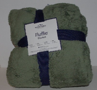 +MBA #3232-0004   "Sage Green Berkshire Blanket Super Oversized Plush Fluffie Blanket"