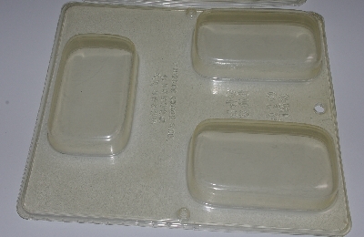 +MBA #3333-418   "Lot Of 6 Plastic 3 Bar Soap Molds"
