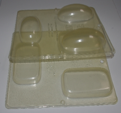 +MBA #3333-418   "Lot Of 6 Plastic 3 Bar Soap Molds"