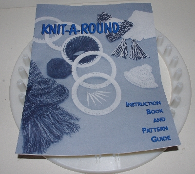 +MBA #3434-426   "1994 Knit-A-Round Weaving Loom With Pattern Book"