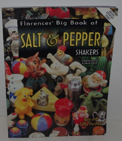 +MBA #3535-561   "2002 Florence's Big Book Of Salt & Pepper Shakers"