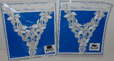 +MBA #3535-0097  "Set Of 2 White Lace V Pattern Floral Lace Appliques"
