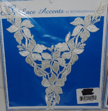 +MBA #3535-0097  "Set Of 2 White Lace V Pattern Floral Lace Appliques"