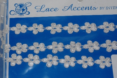 +MBA #3535-102   "1990's (3) Yards White Lace Small Flower Applique"